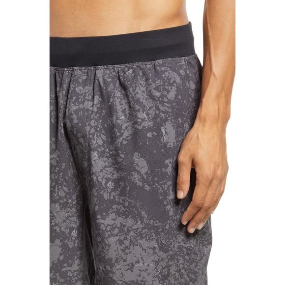 ZELLA Men's Core Stretch Woven Shorts Gray Print Medium NEW - Picture 4 of 10